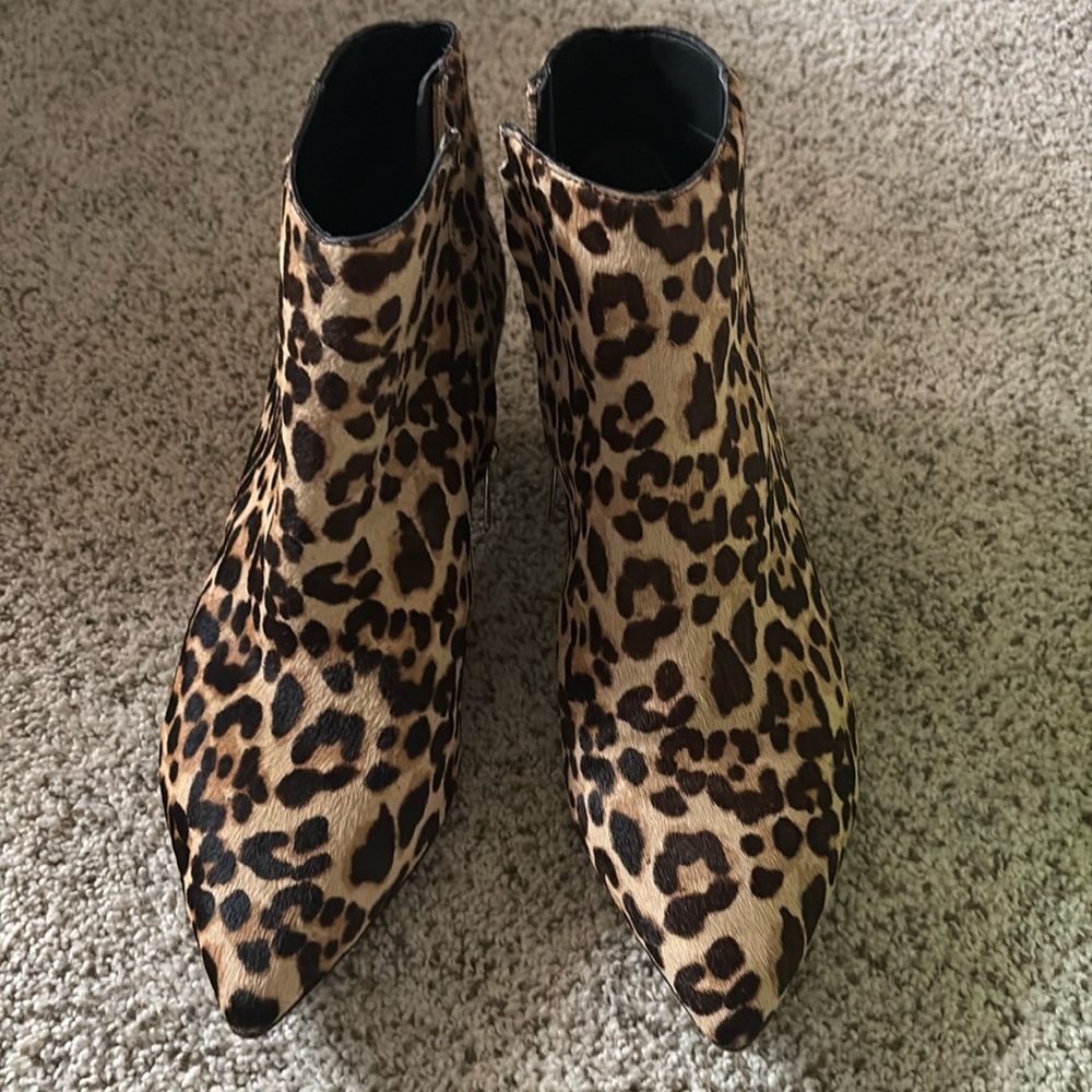 Sam Edelman leopard bootie. 8.5